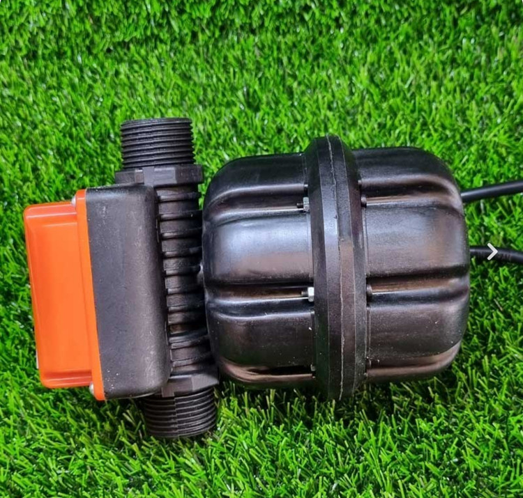 ست کنترل پمپ آب JCP مدل HYDROTANK با قطر ورودی ۱ اینچ ( مناسب برای پمپ های نیم اسب الی سه اسب )